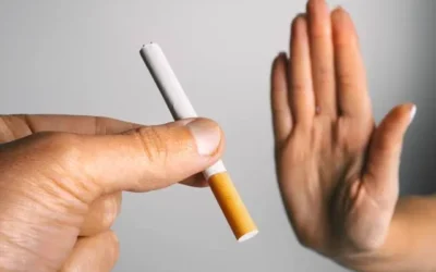 ماذا تفعل إذا عزم عليك صديقك بسيجارة؟